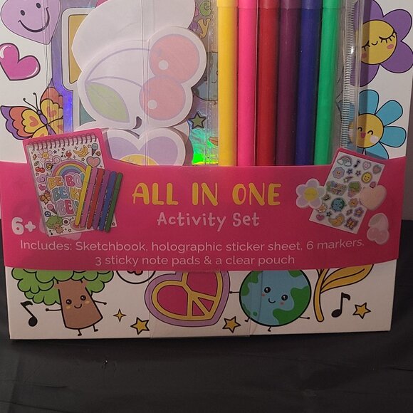 All-In-One Activity Set for Kids – Markers, Stickers, Notes & Sketchbook (6+) - Picture 4 of 4